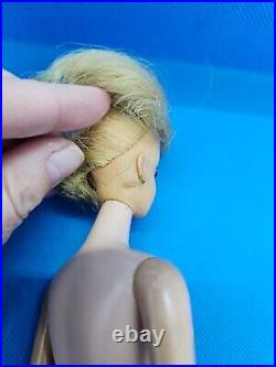 1965-66 Vintage Barbie American Girl #1070 Bendable Legs Blonde READ