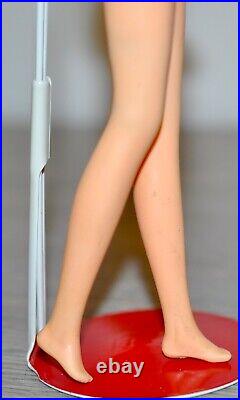 1966 Vintage Mattel Barbie TWIGGY Doll London's Top Model Twist N' Turn #1185