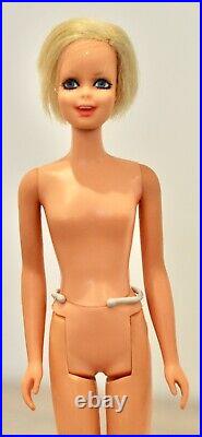 1966 Vintage Mattel Barbie TWIGGY Doll London's Top Model Twist N' Turn #1185