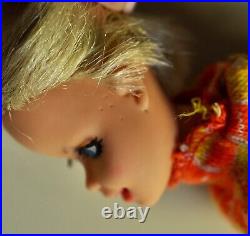 1966 Vintage Mattel Barbie TWIGGY Doll London's Top Model Twist N' Turn #1185