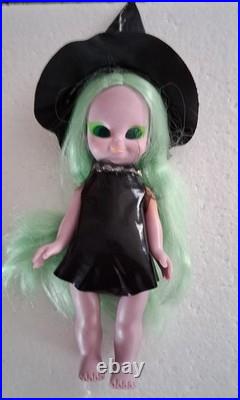 1972 Vintage Emerald The Enchanting Witch by Milton Bradley(Girls World Line)