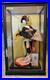 A_Fabulous_Vintage_Japanese_Geisha_Doll_with_21_Glass_Case_01_wr