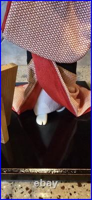 A Fabulous Vintage Japanese Geisha Doll with 21 Glass Case A Fabulous Vintage Japanese Geisha Doll with 21 Glass Case