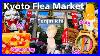 Antique_Flea_Market_In_Kyoto_For_Travelers_Shopping_For_Souvenirs_From_Japan_01_id
