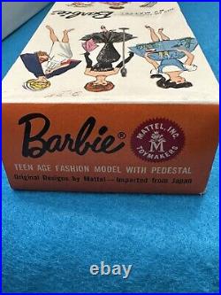 Barbie #850 Blonde Bubblecut With white lips in her Box