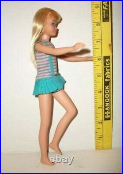 Barbie VINTAGE SKIPPER DOLL 1960S BLONDE HAIR BEND LEG DRESSED IN SWIMSUIT
