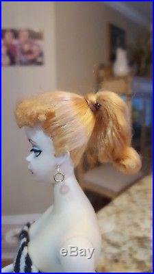 Beautiful Vintage 1959 # 2 Blonde Ponytail Barbie Japan in original box