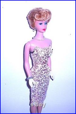 Beautiful Vintage 1962 Ash Blonde Bubble Cut Barbie 850 Japan Mint