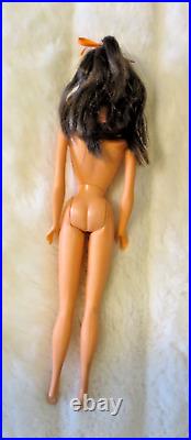 Gorgeous Vintage Brunette Twist N Turn TNT Barbie Doll Original Outfit