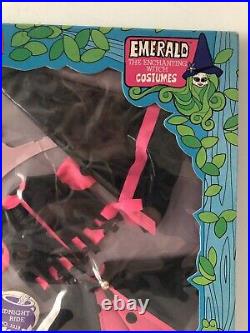 NRFB Vintage EMERALD The Enchanting WITCH MIDNIGHT RIDE 1972 Outfit Girls World