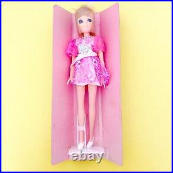 Not Used SHIBA VTG Japan Rainbow Nana-Chan Doll