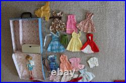 Original barbie midge doll 1960s- complete with case, clothing, accessories