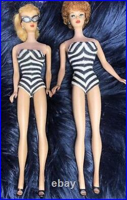Rare Vintage Original Blonde And Brunette Swim Suit Barbies With Case And Cothes