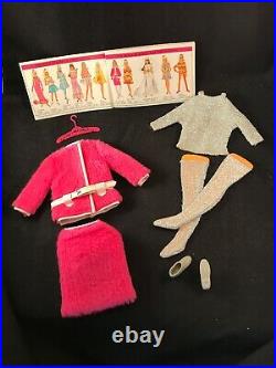 SNUG FUZZ #1813 Barbie Vintage 1968-1969 MINT & COMPLETE