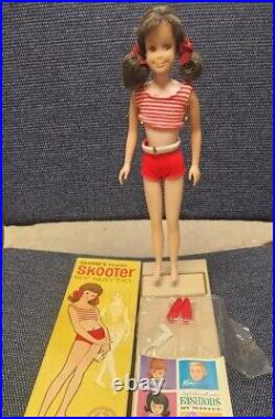 Scooter Skipper's Friend Original Stand Box 1040 Brunette Mattel Barbie Vintage