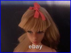 Stunning Vintage Barbie Tnt Twist N Turn In Original Swimsuit Minty