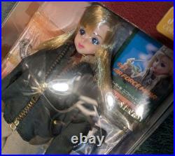 Takara Jenny Calendar Girl Air Forcewear 9 Doll Vintage New Authentic Takara Jenny Calendar Girl Air Forcewear 9 Doll Vintage New Authentic