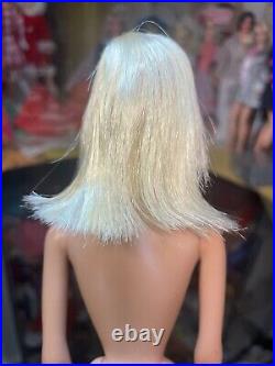 VHTF Spectacular Vintage Platinum Blonde Medium Color Magic Barbie Doll