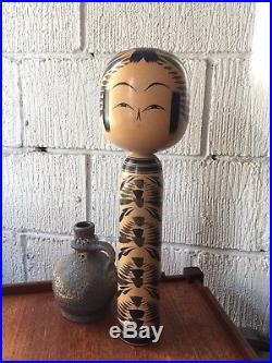 VINTAGE 1950s KOKESHI JAPANESE WOODEN HAND PAINTED DOLL