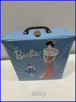 VINTAGE 1958 BUBBLE CUT BARBIE DOLL With1962 BLUE CASE & CLOTHES LOT