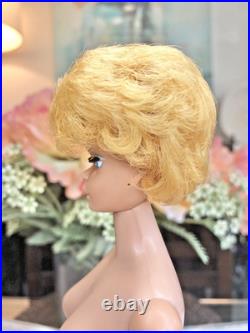 VINTAGE BARBIE BLONDE SIDE PART BUBBLECUT DOLL WithACCESSORIES EXCELLENT COND