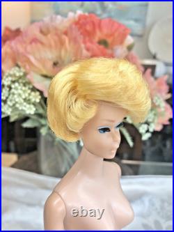 VINTAGE BARBIE BLONDE SIDE PART BUBBLECUT DOLL WithACCESSORIES EXCELLENT COND