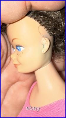 VINTAGE BARBIE DOLL #5 WITH CLOTHES LOT Uneeda Wendy Ken Midge & Case VINTAGE BARBIE DOLL #5 WITH CLOTHES LOT Uneeda Wendy Ken Midge & Case