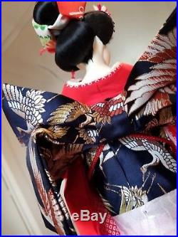 VINTAGE GEISHA DOLL 24 IN RED KIMONO/Kimono girl Ningyo Maiko Japanese doll