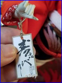 VINTAGE GEISHA DOLL 24 IN RED KIMONO/Kimono girl Ningyo Maiko Japanese doll