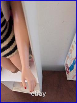 VINTAGE Redhead 1961 BUBBLECUT BARBIE Doll withBox