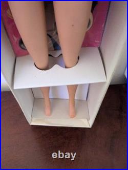 VINTAGE Redhead 1961 BUBBLECUT BARBIE Doll withBox