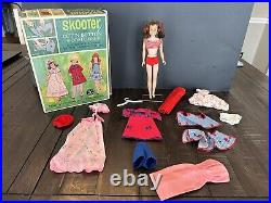 VINTAGE SKOOTER CUT'N BUTTON SET GORGEOUS OUTFITS EXTRAS (Brunette) A Must Have