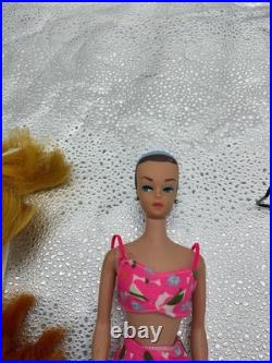 VTG 1962 FASHION QUEEN BARBIE withWigs, Earrings, Stand etc See Pics