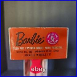 VTG 1962 Mattel Brunette Bubble Cut Barbie Doll Japan #850 Original Box Stand
