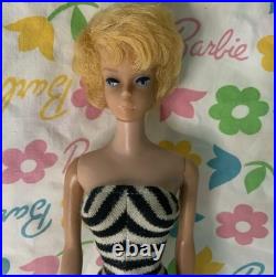 VTG 1st Issue Platinum Barbie Bubble Cut Faded Bubblegum Lips In SS VTG 1st Issue Platinum Barbie Bubble Cut Faded Bubblegum Lips In SS