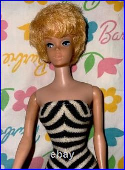 VTG 1st Issue Platinum Barbie Bubble Cut Faded Bubblegum Lips In SS VTG 1st Issue Platinum Barbie Bubble Cut Faded Bubblegum Lips In SS