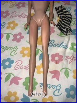 VTG 1st Issue Platinum Barbie Bubble Cut Faded Bubblegum Lips In SS VTG 1st Issue Platinum Barbie Bubble Cut Faded Bubblegum Lips In SS