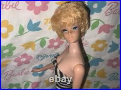 VTG 1st Issue Platinum Barbie Bubble Cut Faded Bubblegum Lips In SS VTG 1st Issue Platinum Barbie Bubble Cut Faded Bubblegum Lips In SS