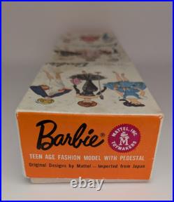 VTG Barbie Brunette Bubble Cut No. 850 1960s Original Doll withStand, Boxed