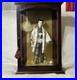 VTG_Japanese_Samurai_Warrior_Doll_in_Glass_Case_Kimono_Musha_Ningyo_Sword_23x15_01_fu
