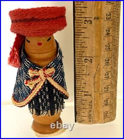 VTG Japanese Sosaku Kokeshi Dolls Set of Two 3 with Hand Crafted Original Box