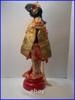 VTG Nishi Doll Japan Seven Hats Dance Geisha Musical Rotating 20 Kimono