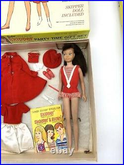 Vg Skipper Party Time Gift Set Original BOX VIntage Barbie Doll Sister Brunette