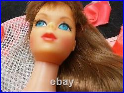 Vintage 1160 Brownette TNT Barbie Doll Twist N Turn In Swimsuit & Cover up C30