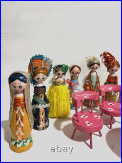 Vintage 1960s Disney Small World Kokeshi Dolls Video Excellent