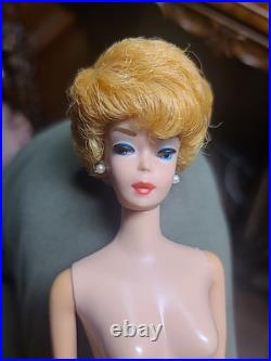 Vintage 1961 Golden Blonde Bubble Cut Barbie Fashion Model 850 Mattel Japan Vintage 1961 Golden Blonde Bubble Cut Barbie Fashion Model 850 Mattel Japan