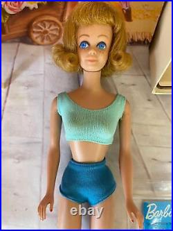 Vintage 1962 Barbie Midge Doll #860 In Original Box withStand Blonde. Pretty Doll