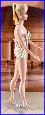Vintage 1964 Platinum Blonde Swirl Ponytail Barbie Doll In Vintage Swimsuit Vintage 1964 Platinum Blonde Swirl Ponytail Barbie Doll In Vintage Swimsuit