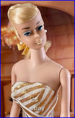 Vintage 1964 Platinum Blonde Swirl Ponytail Barbie Doll In Vintage Swimsuit Vintage 1964 Platinum Blonde Swirl Ponytail Barbie Doll In Vintage Swimsuit