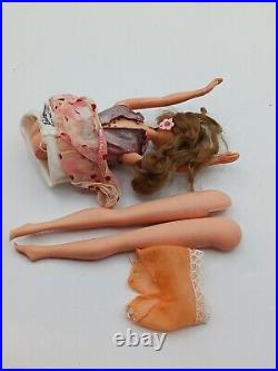 Vintage 1968 Mattel Brunette Side Ponytail Talking Barbie Doll Mute legs detache